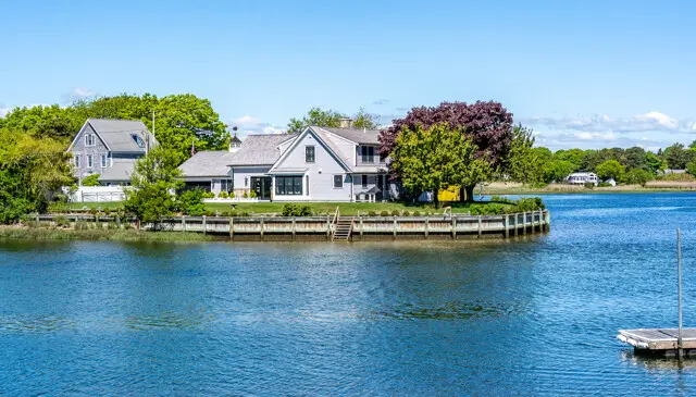 Yarmouth waterfront custom home whitcomb building 05