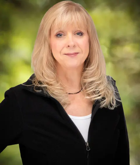 Erin Hayes020926 6225 A Edit